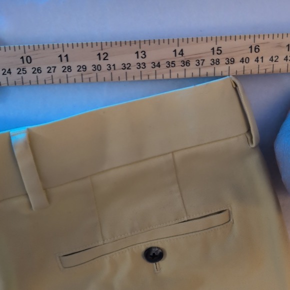 Charles Tyrwhitt Mens Classic Fit Non Iron Chinos Khaki Pants 32W 30L - Picture 6 of 8